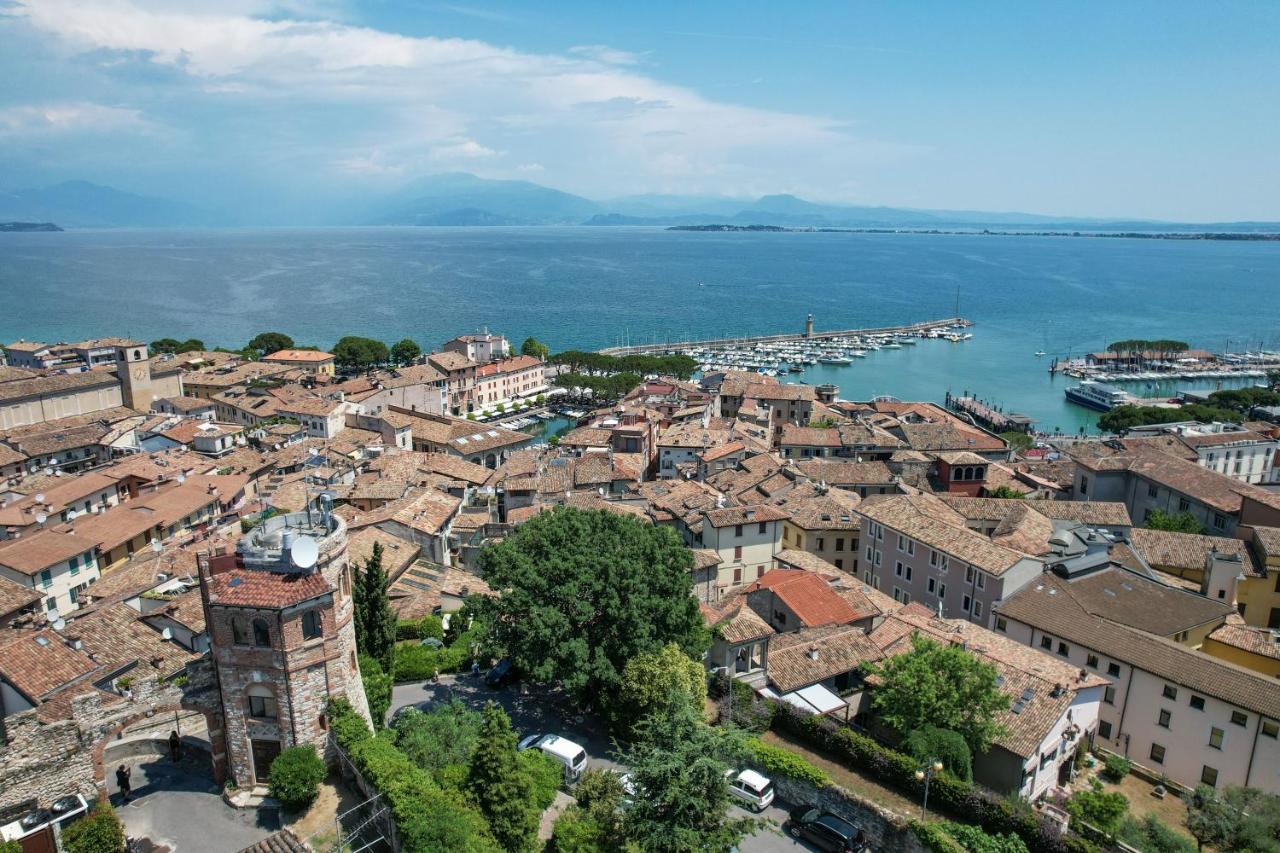 Steps From The Lake - Charme In The Inner City Desenzano del Garda Exteriér fotografie